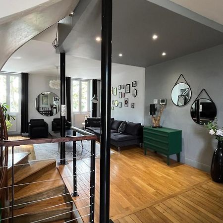 Duplex De Charme En Centre Ville Avec Terrasse Brive-la-Gaillarde Luaran gambar