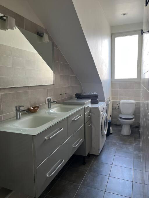 Duplex De Charme En Centre Ville Avec Terrasse Brive-la-Gaillarde Luaran gambar