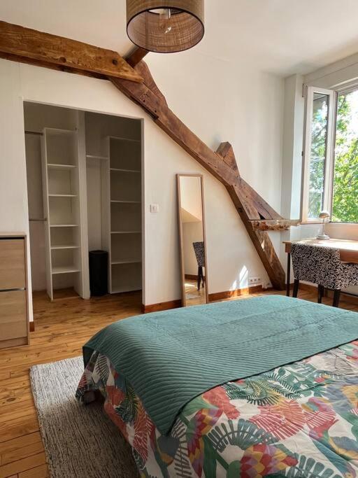 Duplex De Charme En Centre Ville Avec Terrasse Brive-la-Gaillarde Luaran gambar