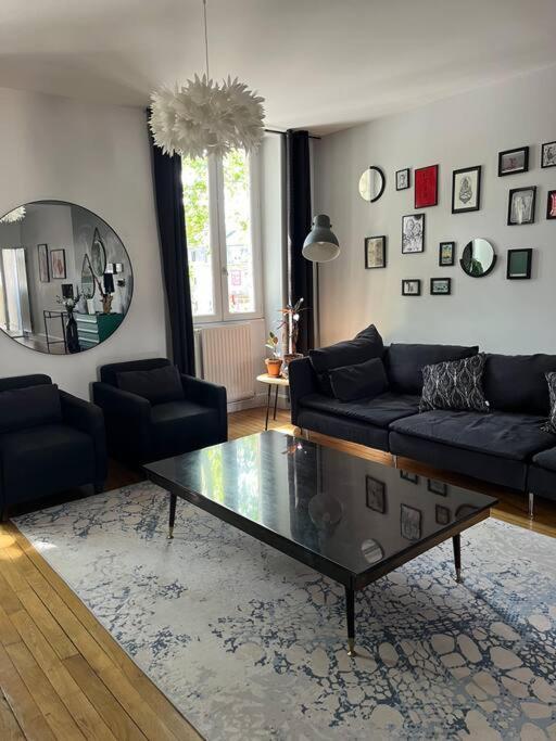 Duplex De Charme En Centre Ville Avec Terrasse Brive-la-Gaillarde Luaran gambar