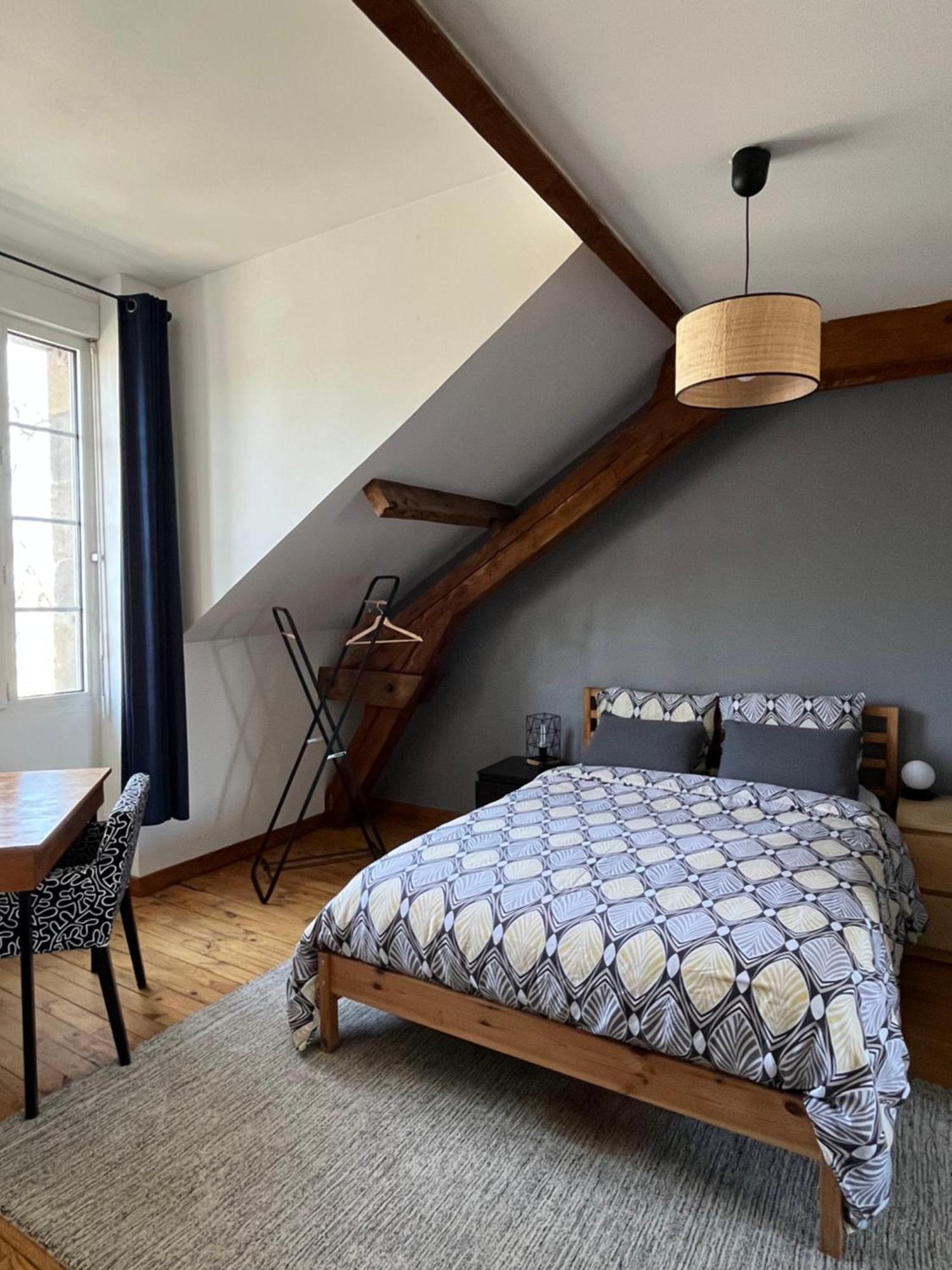 Duplex De Charme En Centre Ville Avec Terrasse Brive-la-Gaillarde Luaran gambar